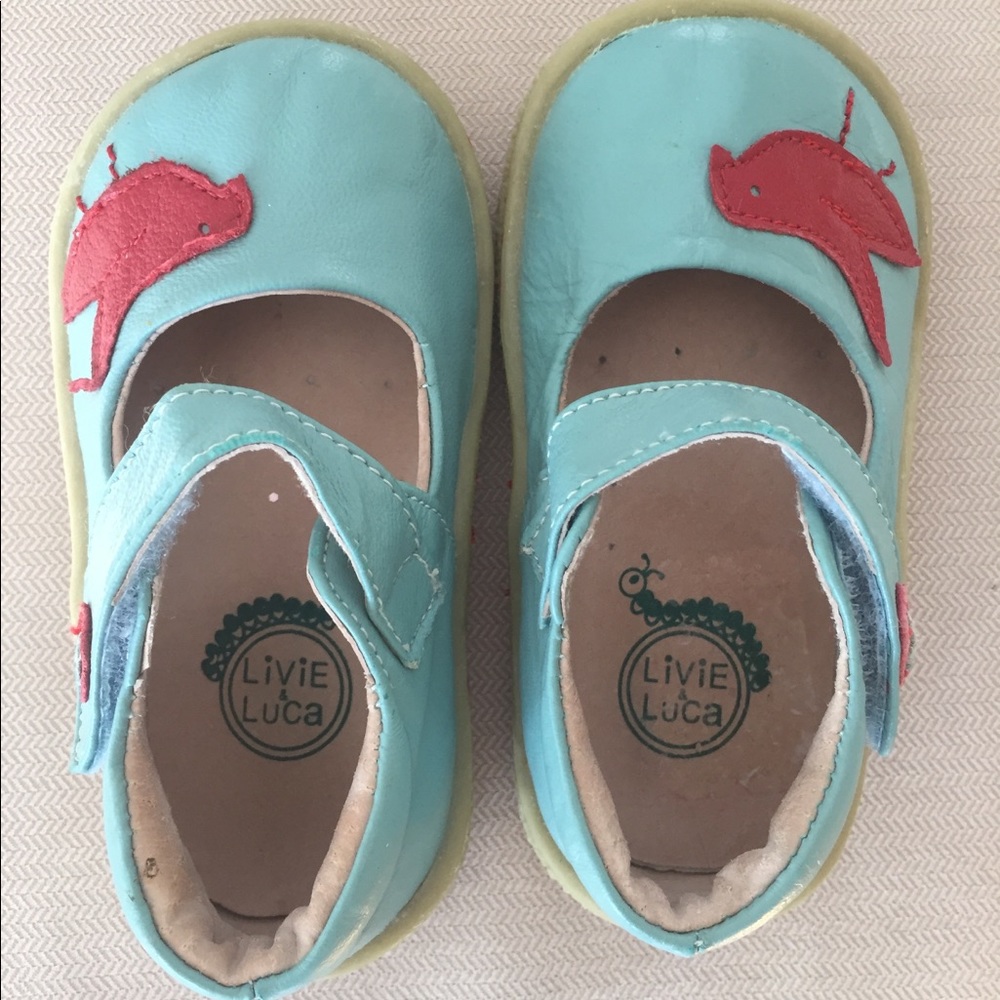 Size 5 Livie & Luca Pio Pio *robins egg blue* rare
